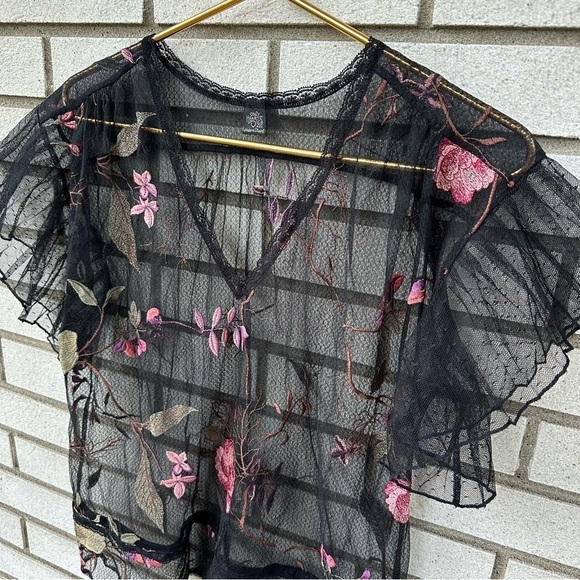 Only Hearts by Helena Stuart Black Embroidered Floral Sheer Top M Romantic Lace - Picture 2 of 8